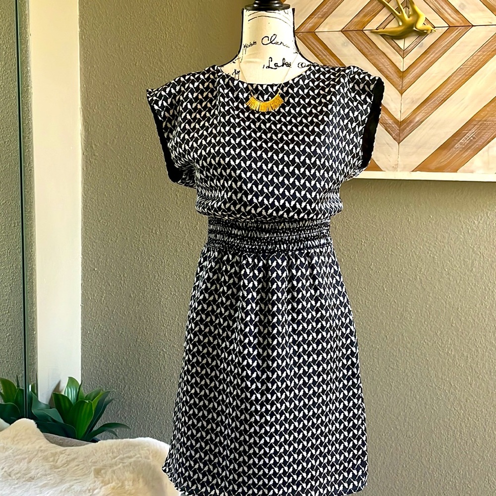 Jacob black & white bird dress small